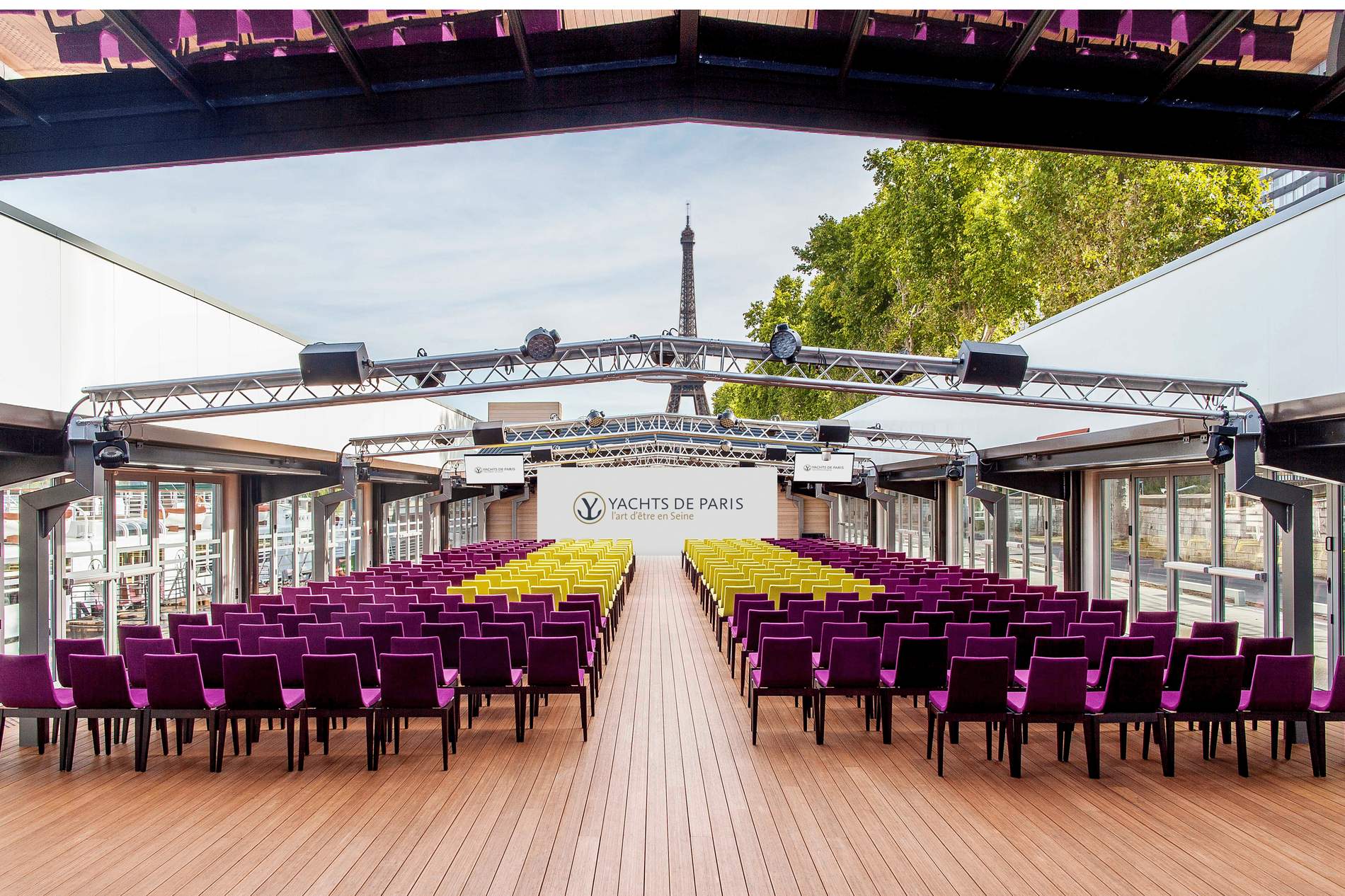 Yachts de Paris l'art d'être en Seine